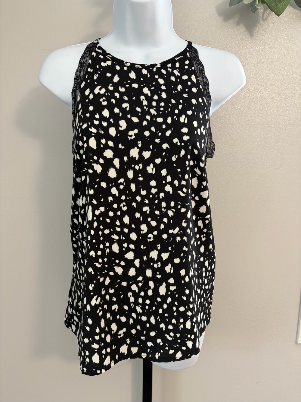 eesome Black & White Printed Halter Tank with Lace Sides - Picture 16 of 16